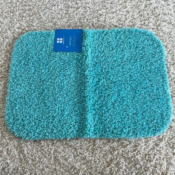 Turquoise Bath Rug - Picture 1 of 3